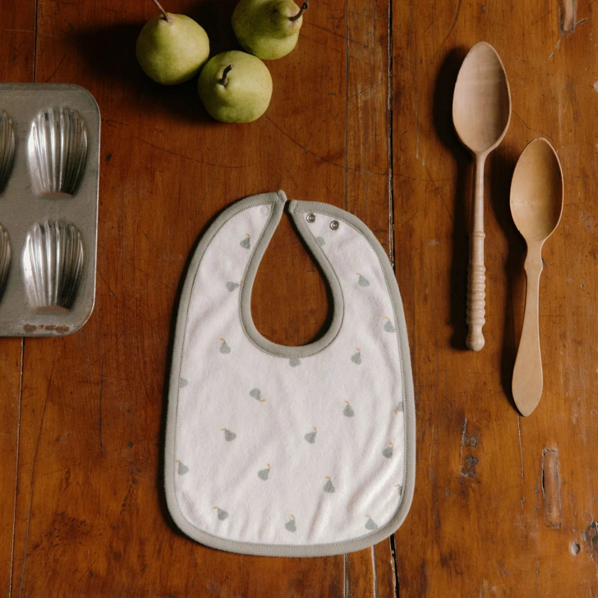 Nature Baby Reversible Bib -  Petite Pear Print