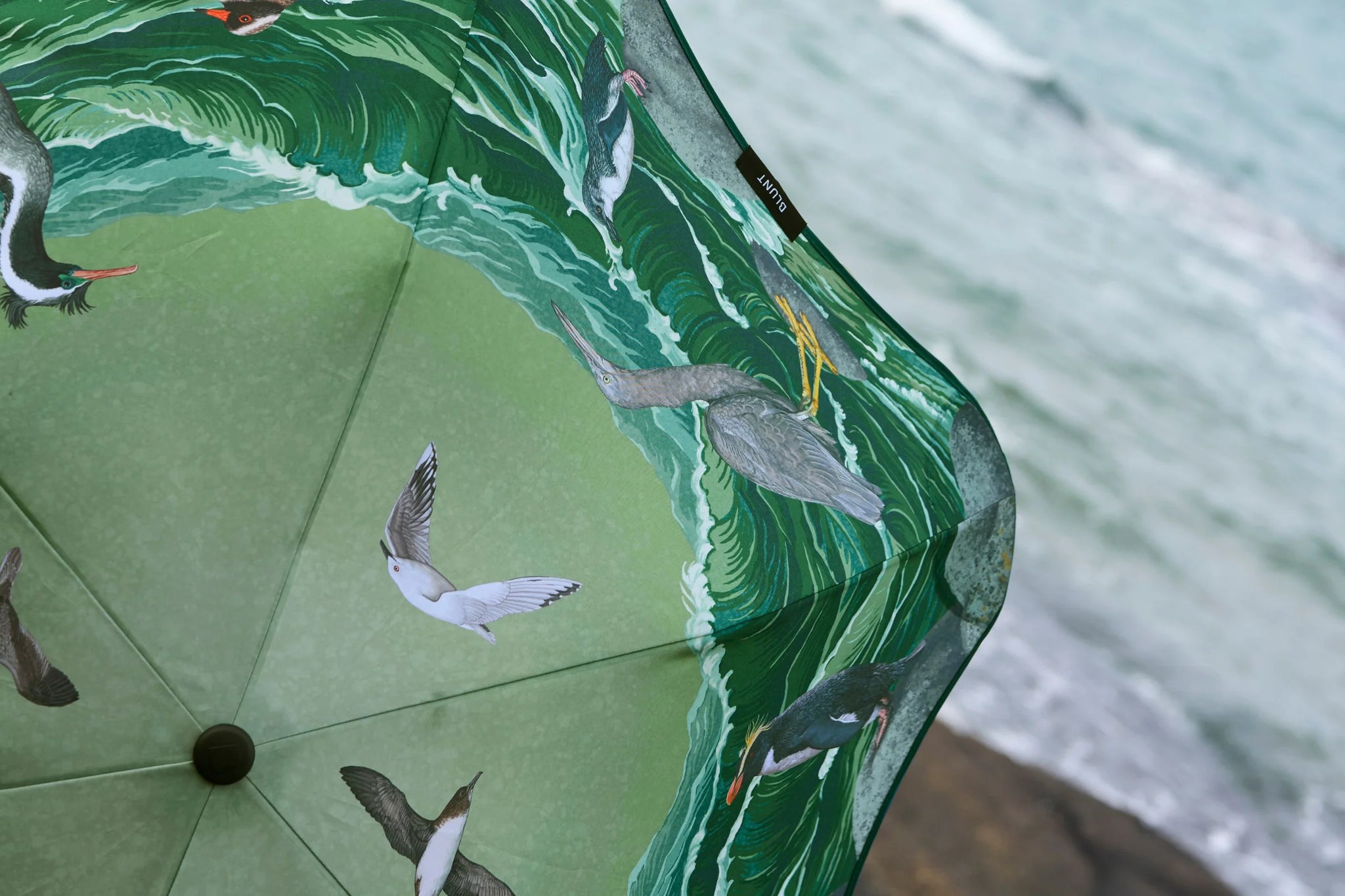 Blunt Metro Umbrella -  Forest and Bird Limited Edition - Tanya Wolfcamp