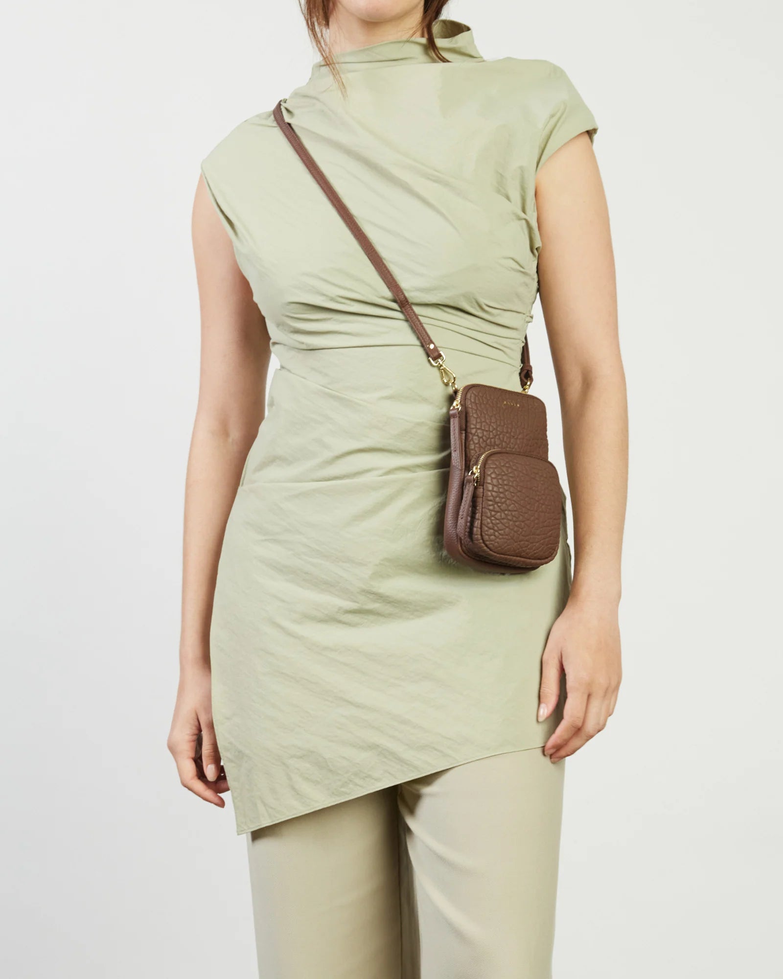 Saben Nikko Phone Bag - Umber Bubble
