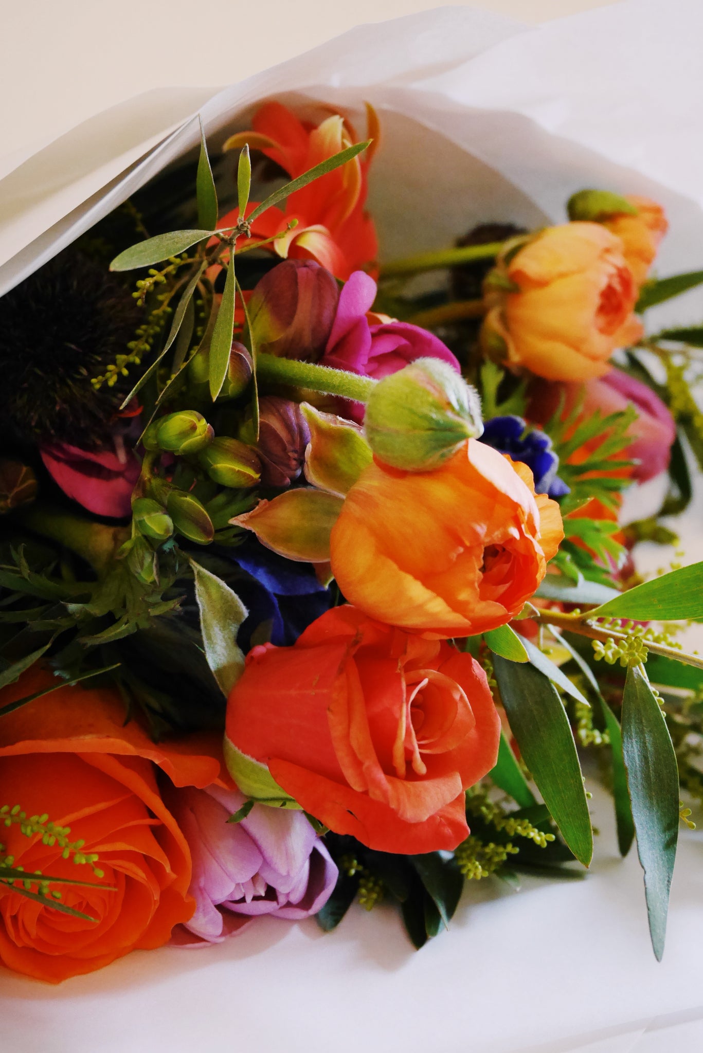 Seasonal bunch of fresh flowers - medium