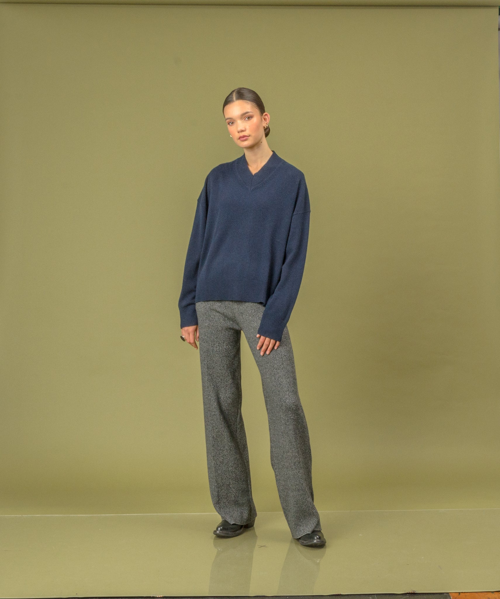 Nineteen//46 Cashmere Vee Sweater - French Navy