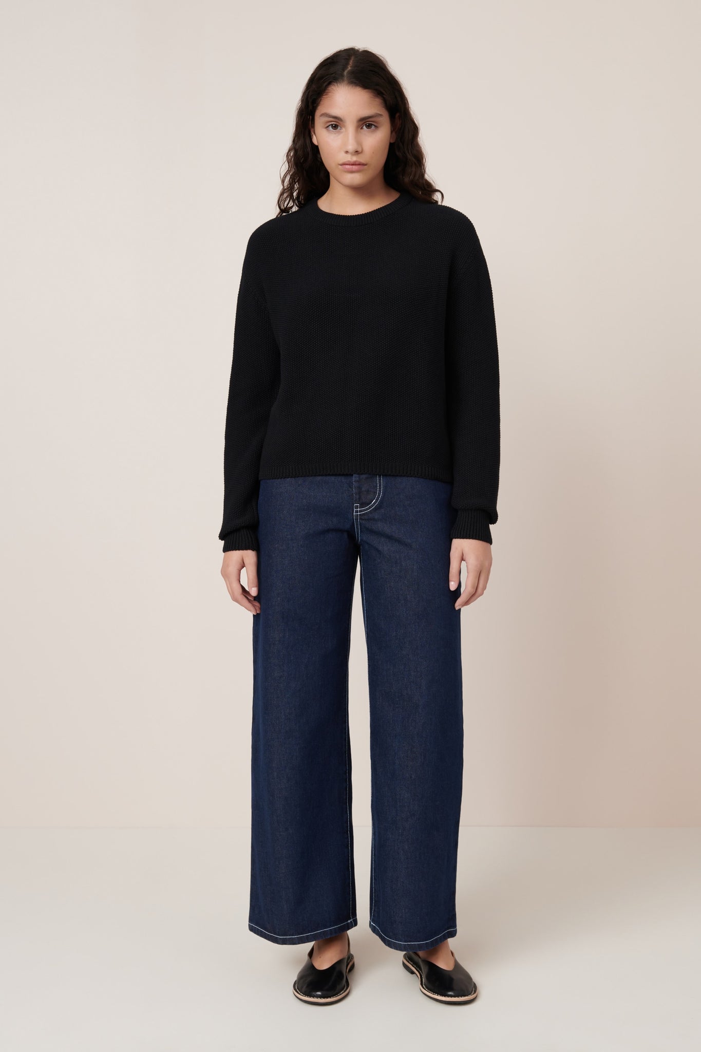 Kowtow Escape Crew - Black