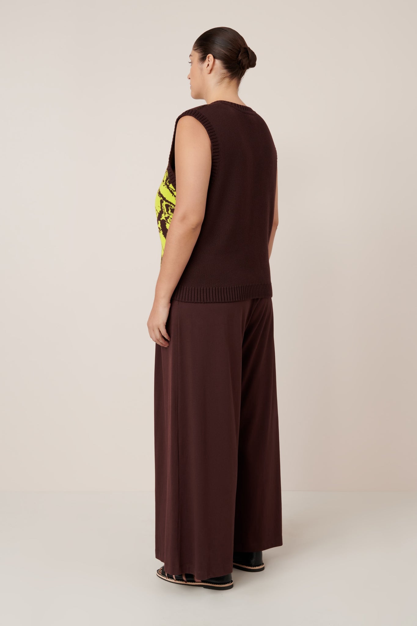 Kowtow Wingspan Vest - Mahogany