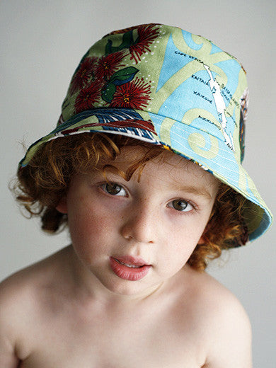 Dishy fantail child's hat